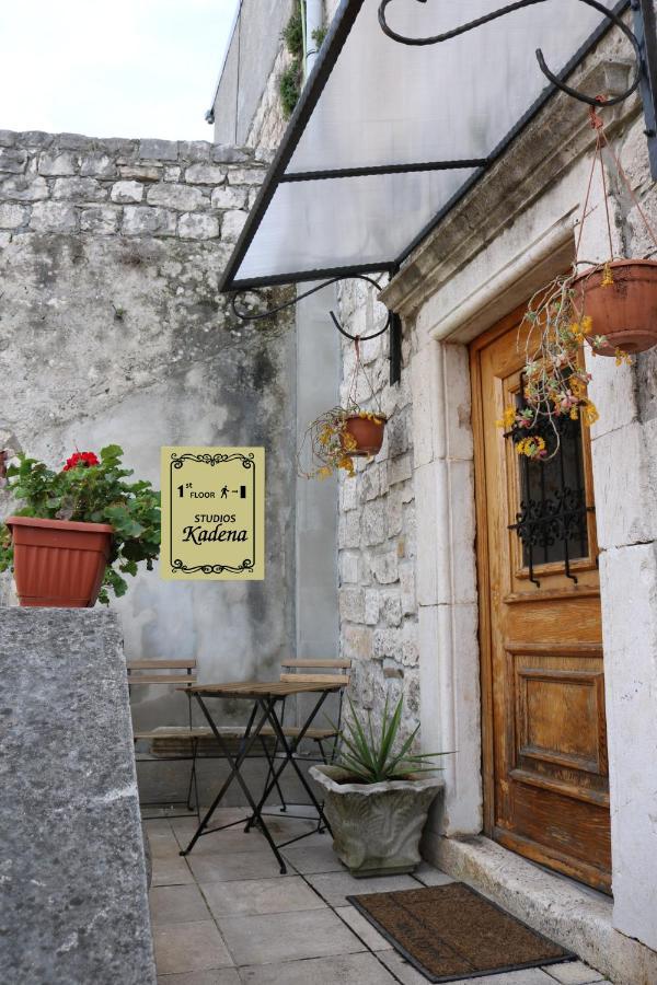 Studios Kadena Trogir - 18Th Century Stone House Exterior photo